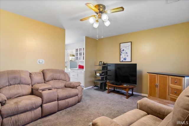 718 Lexington Drive, Evansville, IN 47710