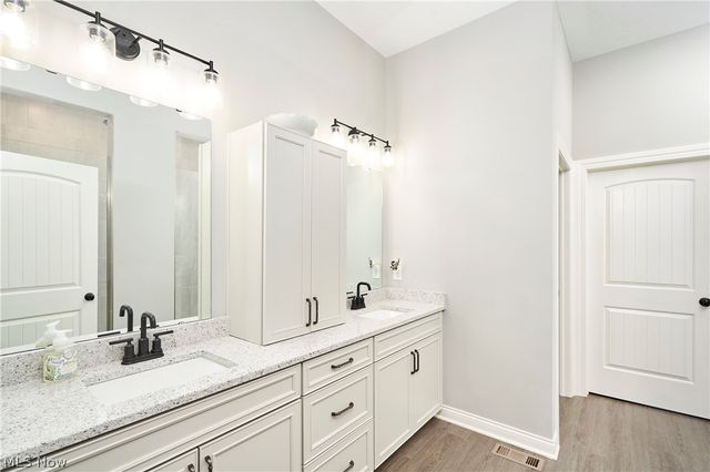 2793 Galway Drive, Brunswick, OH 44212