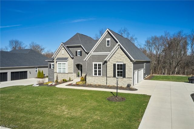 2793 Galway Drive, Brunswick, OH 44212