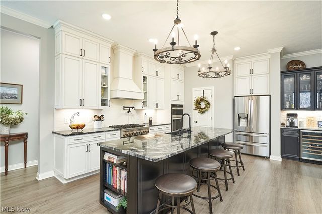 2793 Galway Drive, Brunswick, OH 44212