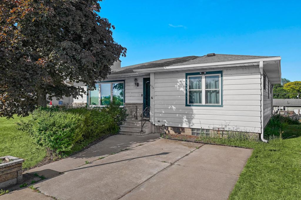 534 2nd AVENUE N, Onalaska, WI 54650