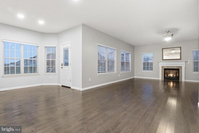 8569 DIAMOND RUN CT, Seven Valleys, PA 17360