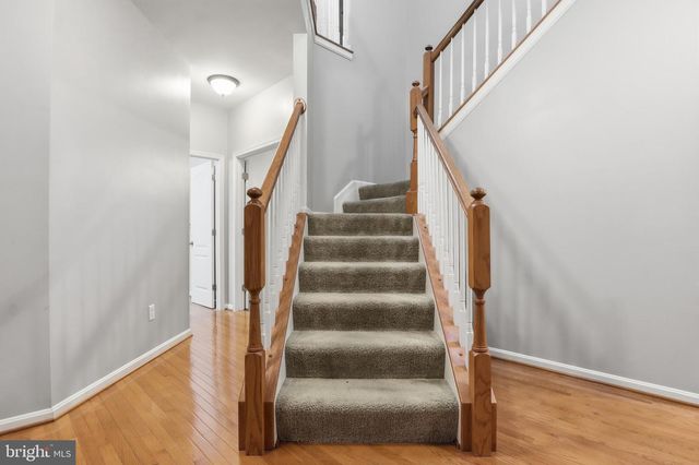 8569 DIAMOND RUN CT, Seven Valleys, PA 17360