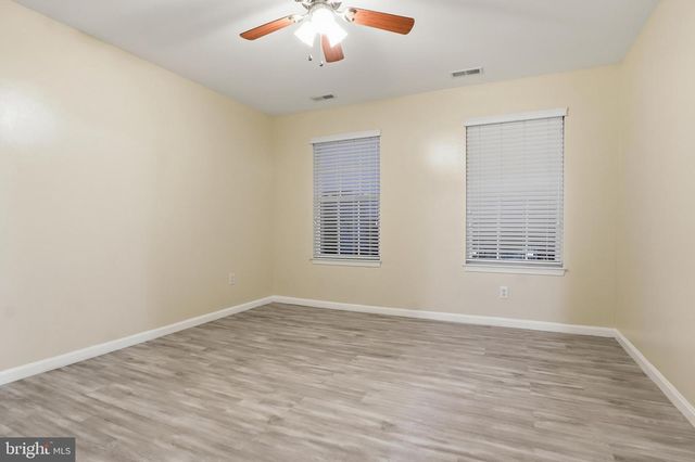 8569 DIAMOND RUN CT, Seven Valleys, PA 17360