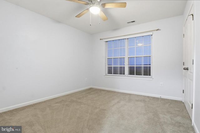 8569 DIAMOND RUN CT, Seven Valleys, PA 17360