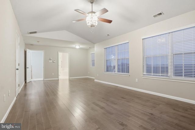 8569 DIAMOND RUN CT, Seven Valleys, PA 17360