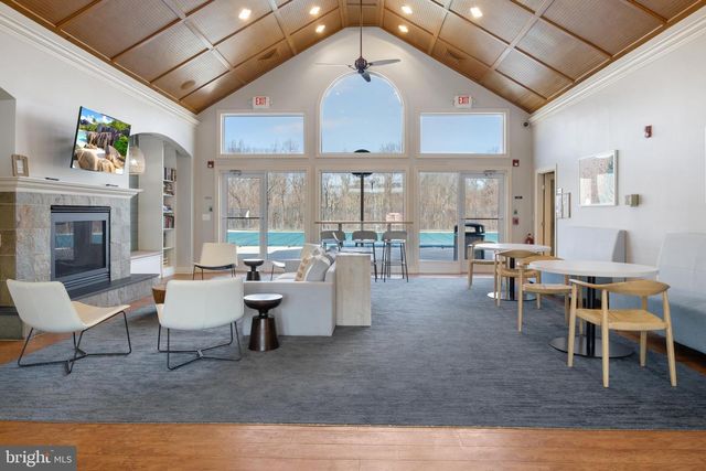 8569 DIAMOND RUN CT, Seven Valleys, PA 17360