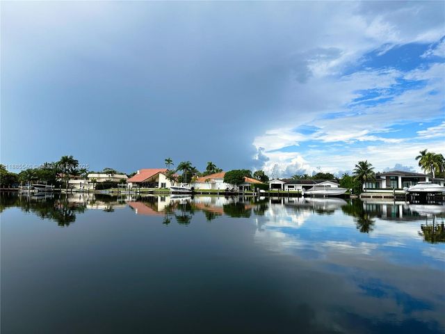2001 Atlantic Shores Blvd 510, Hallandale Beach, FL 33009