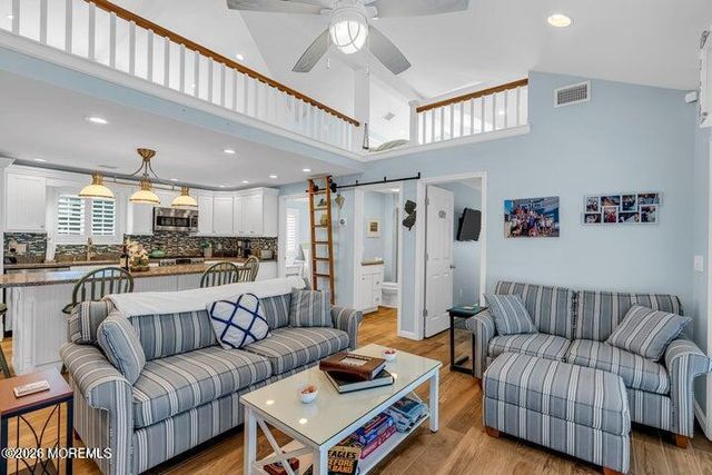 28 E Bonita Way, Lavallette, NJ 08735