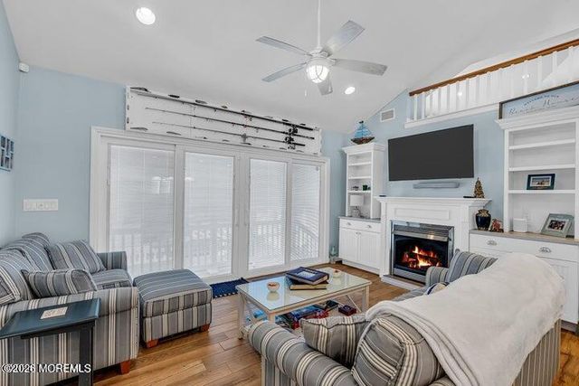 28 E Bonita Way, Lavallette, NJ 08735