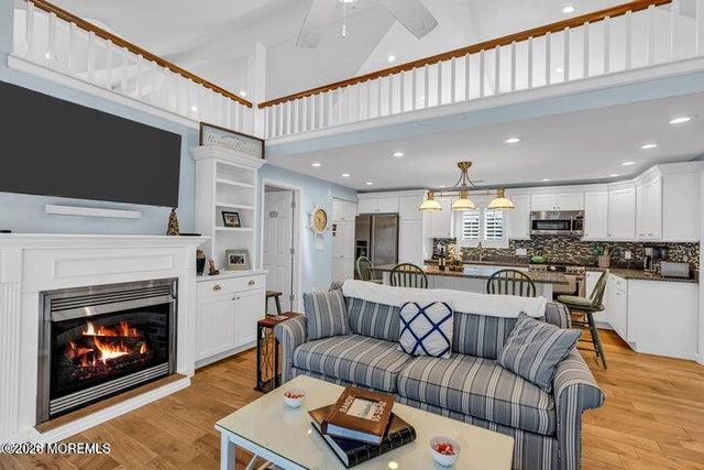 28 E Bonita Way, Lavallette, NJ 08735