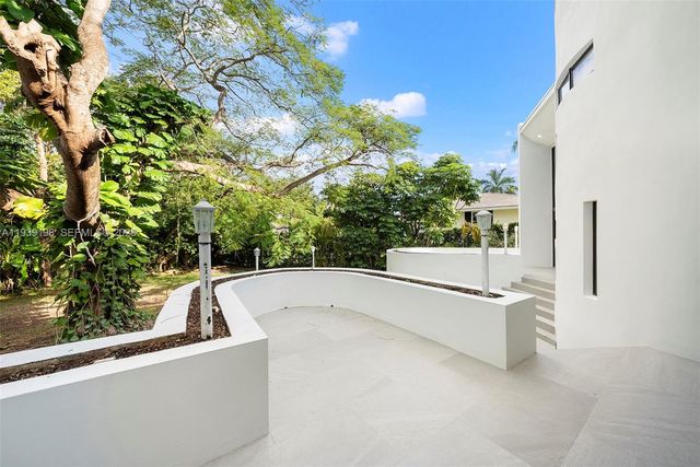 7540 Los Pinos Boulevard, Coral Gables, FL 33143