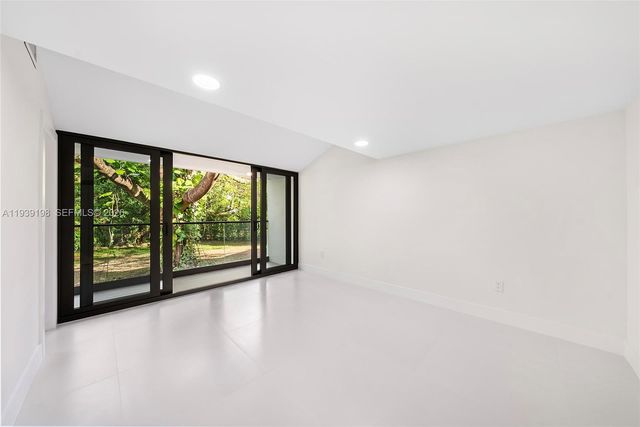 7540 Los Pinos Boulevard, Coral Gables, FL 33143