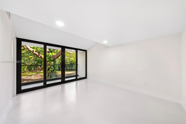 7540 Los Pinos Boulevard, Coral Gables, FL 33143