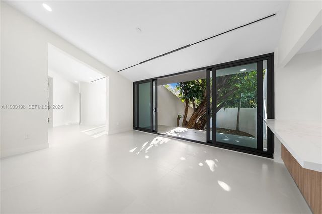 7540 Los Pinos Boulevard, Coral Gables, FL 33143