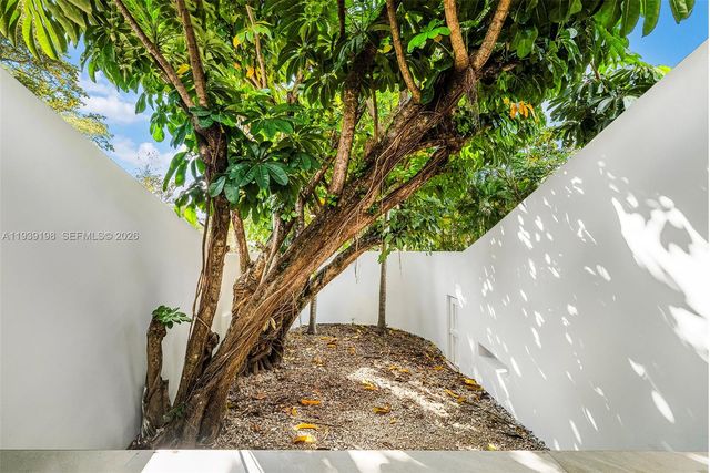 7540 Los Pinos Boulevard, Coral Gables, FL 33143