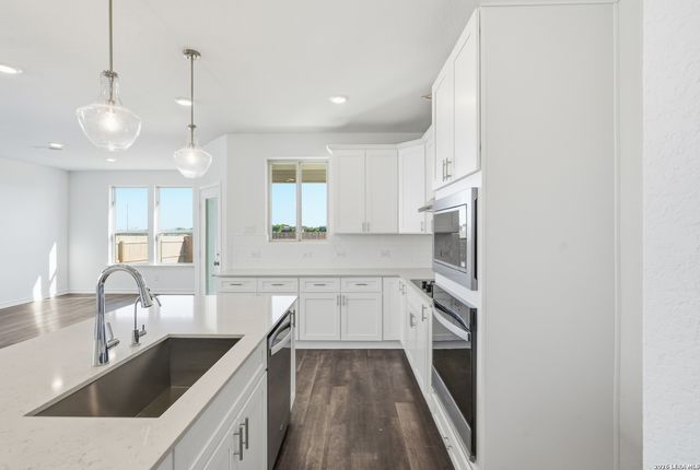 327 Nopal Ridge, San Antonio, TX 78253