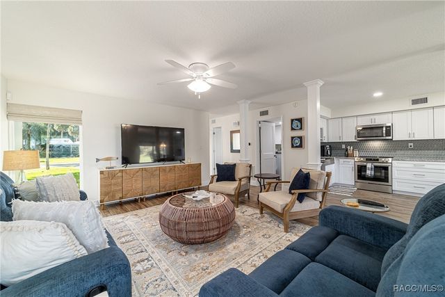 11517 W Sandpiper Court, Crystal River, FL 34429