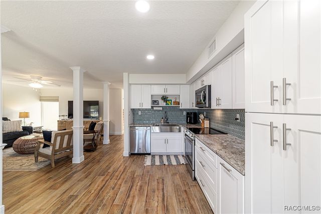 11517 W Sandpiper Court, Crystal River, FL 34429