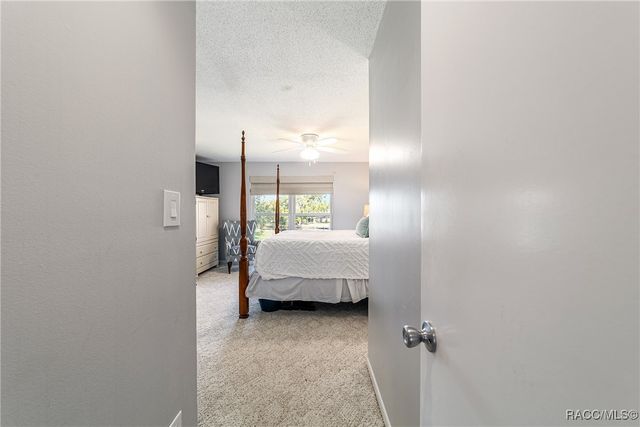 11517 W Sandpiper Court, Crystal River, FL 34429