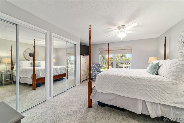 11517 W Sandpiper Court, Crystal River, FL 34429