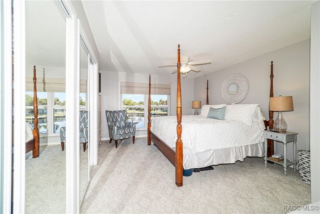 11517 W Sandpiper Court, Crystal River, FL 34429