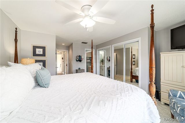 11517 W Sandpiper Court, Crystal River, FL 34429