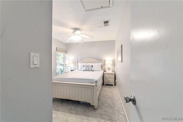 11517 W Sandpiper Court, Crystal River, FL 34429