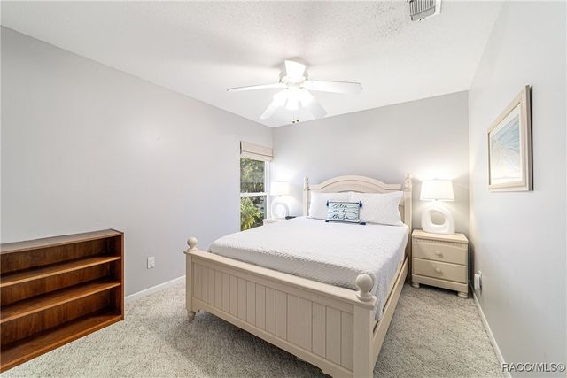 11517 W Sandpiper Court, Crystal River, FL 34429