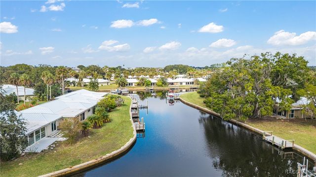 11517 W Sandpiper Court, Crystal River, FL 34429