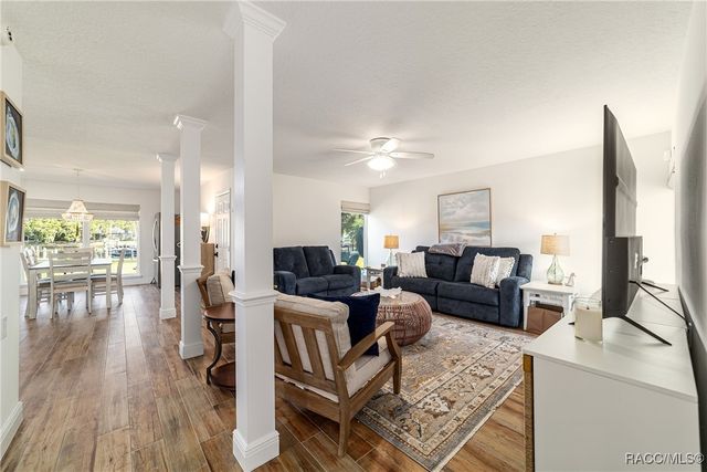 11517 W Sandpiper Court, Crystal River, FL 34429