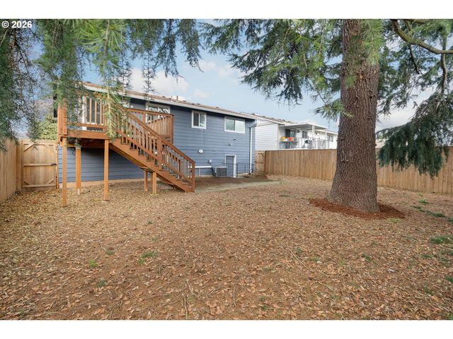 9216 Se MARKET St, Portland, OR 97216