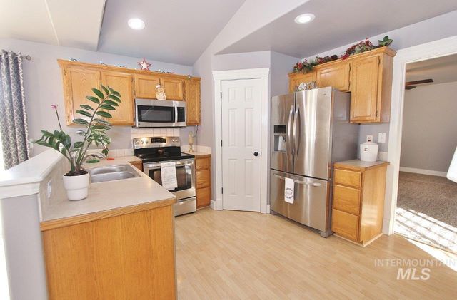 16928 N Chelford Loop, Nampa, ID 83687