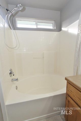 16928 N Chelford Loop, Nampa, ID 83687