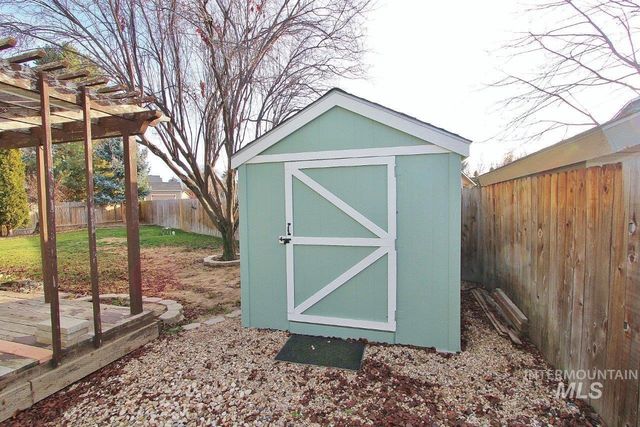 16928 N Chelford Loop, Nampa, ID 83687