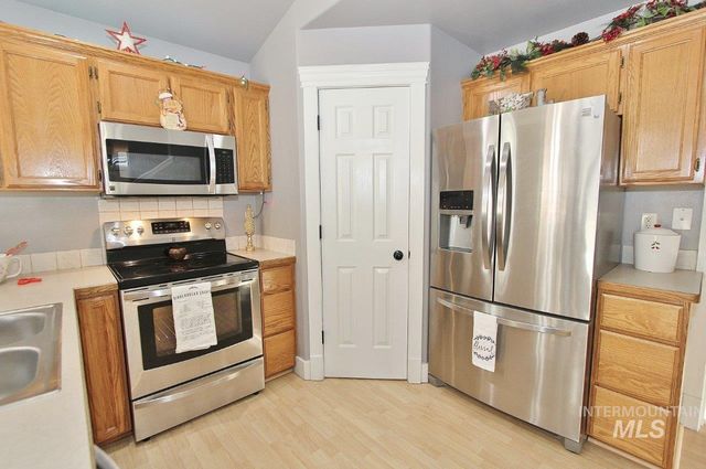 16928 N Chelford Loop, Nampa, ID 83687