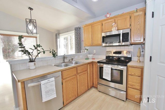 16928 N Chelford Loop, Nampa, ID 83687