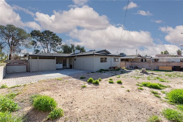 1613 Manhattan Drive, Las Vegas, NV 89106