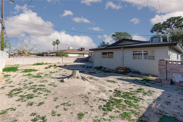 1613 Manhattan Drive, Las Vegas, NV 89106