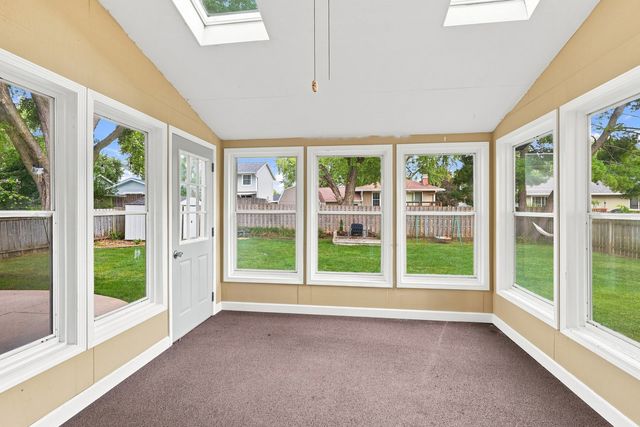 5721 Fillmore Street, Davenport, IA 52806