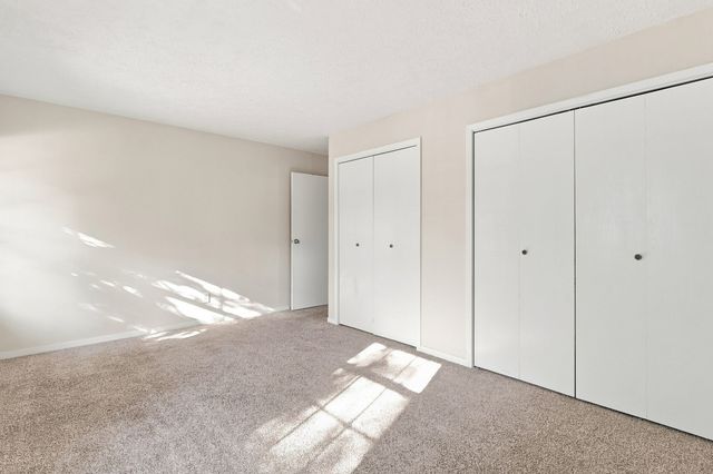 5721 Fillmore Street, Davenport, IA 52806