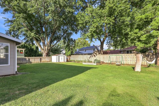 5721 Fillmore Street, Davenport, IA 52806