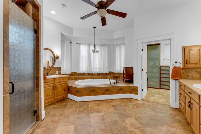 413 Rock House Drive, Liberty Hill, TX 78642