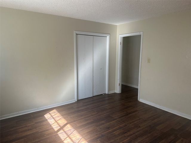1721 W Walker Street, Denison, TX 75020