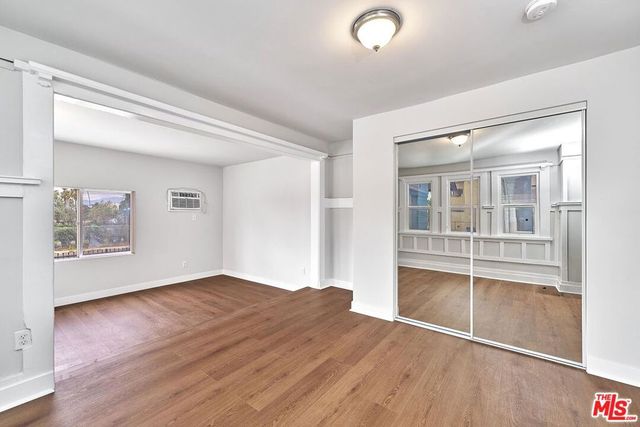 2205 S Hobart Boulevard, Los Angeles, CA 90018