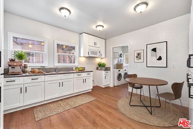 2205 S Hobart Boulevard, Los Angeles, CA 90018