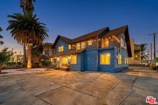 2205 S Hobart Boulevard, Los Angeles, CA 90018