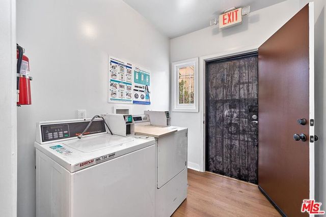 2205 S Hobart Boulevard, Los Angeles, CA 90018