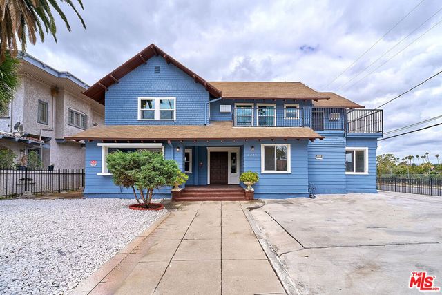 2205 S Hobart Boulevard, Los Angeles, CA 90018