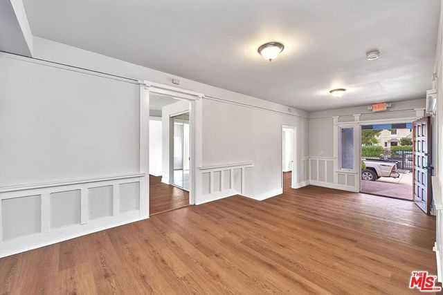 2205 S Hobart Boulevard, Los Angeles, CA 90018